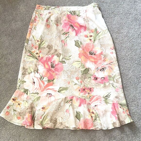 Alfred Dunner Woman’s Floral Print Midi Skirt in Romancing the Stone! - Picture 6 of 6